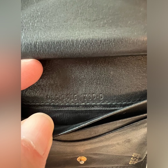 Gucci Supple Black Leather Bi-fold Horseshoe Kisslock - Picture 11 of 14